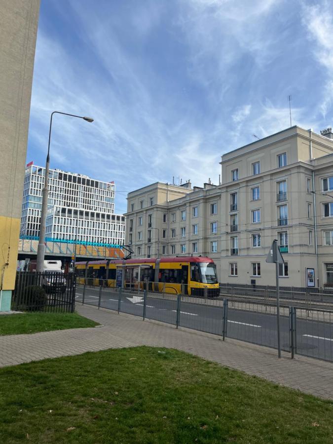 Apartamento Good Apartament Wola Warsaw Apartament 1 Pokojowy Z Aneksem Exterior foto